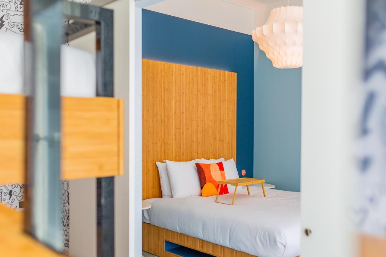 Vie Via - Your Hotel ลีวาร์เดิน ภายนอก รูปภาพ