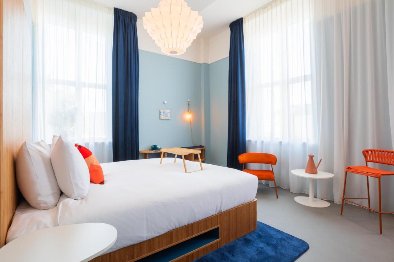 Vie Via - Your Hotel ลีวาร์เดิน ภายนอก รูปภาพ