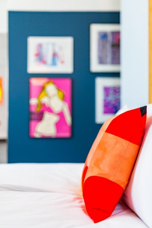 Vie Via - Your Hotel ลีวาร์เดิน ภายนอก รูปภาพ