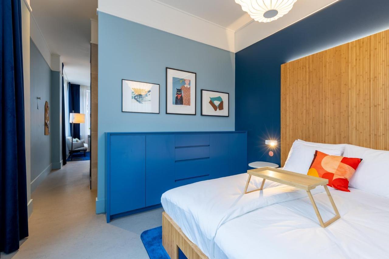 Vie Via - Your Hotel ลีวาร์เดิน ภายนอก รูปภาพ